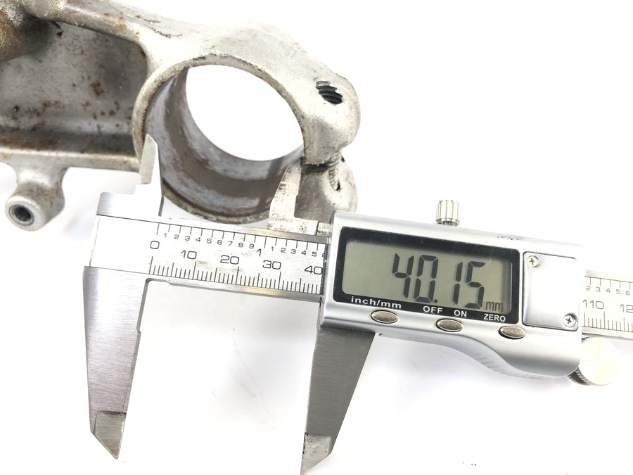 Honda NX 650 RD02 [1989] - Fork Bridge nedenfor