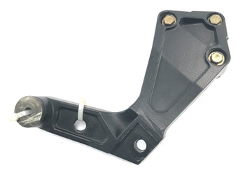 Triumph Daytona 900 T300D [1996] - Beslag lyddæmper passagerstift holder højre