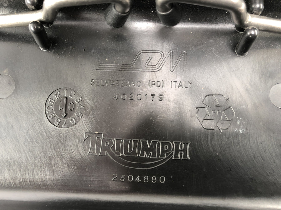 Triumph Daytona 955i T595N [2003] - Socius sæde siddende bagpå