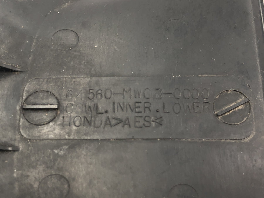 Honda CBR 900 RR Fireblade SC33 [2000] - indvendig kåbe nedre indvendig kåbe foran kåbe