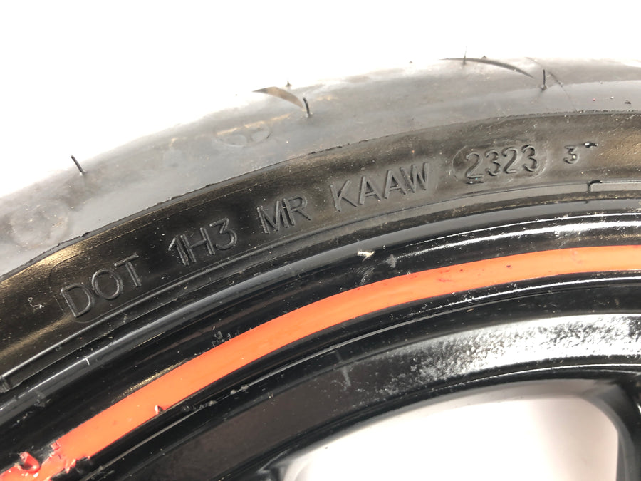 Ducati 1098 S H7 [2009] - Forhjul Rad Rim foran 3,50x17 "Tire Dot 2323