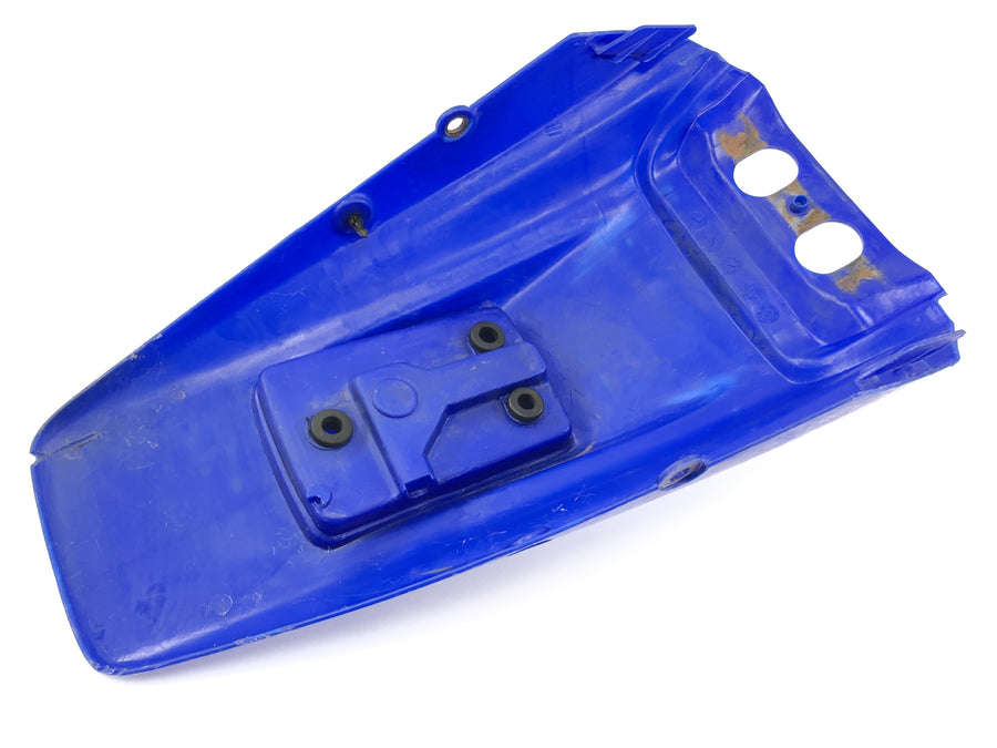 Yamaha DT 125 DE06 [2005] - Fender i ryggen
