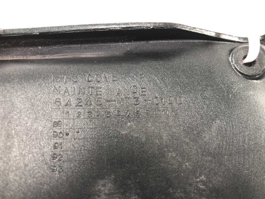 Honda ST 1100 SC26 Pan European [1990] - vedligeholdelsesdæksel højre sidepanel