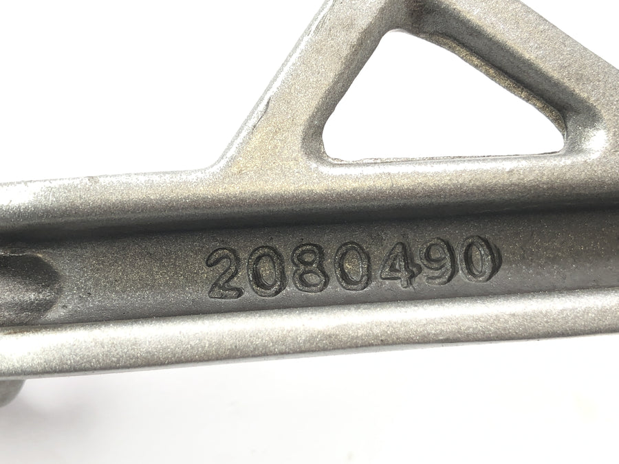 Triumph Daytona 955i T595N [2003] - Passagerfodstøtte på højre passagerfodstøtte og indehaver
