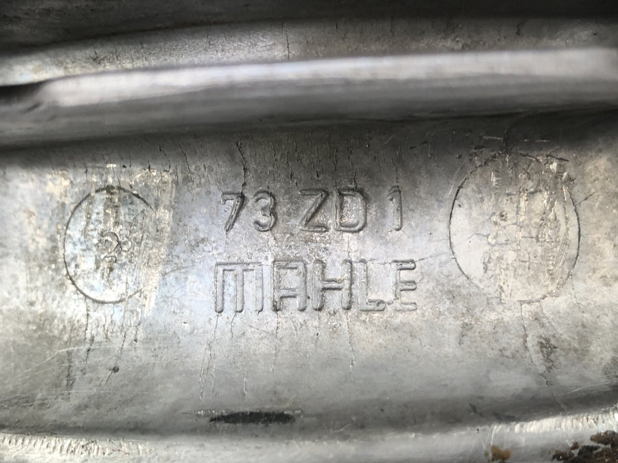 BMW R 60/5 [1973] - Cylinder med stempler til venstre