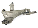 Honda ST 1100 SC26 Pan European [1990] - Fodstøttesystem venstre fodstøtteholder-2
