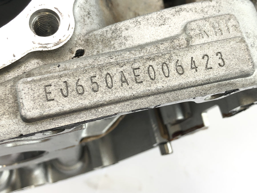 Kawasaki W 650 EJ650A [1999] - Motorhus krumtaphus tomt hus