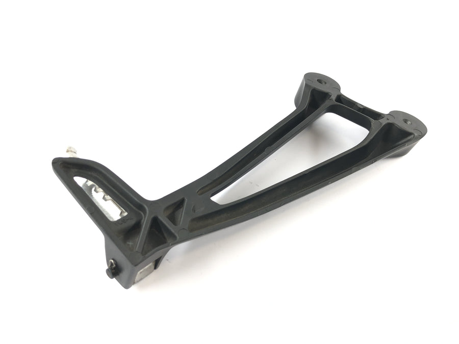 Yamaha MT07 RM04 [2014] - Passager fodstøtte med bageste venstre fodstøtte holder