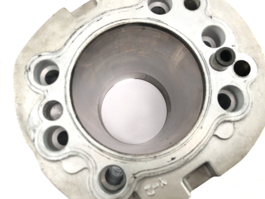 Yamaha XV 1600 Wild Star VP08 [2002] - cylinder med stempel foran
