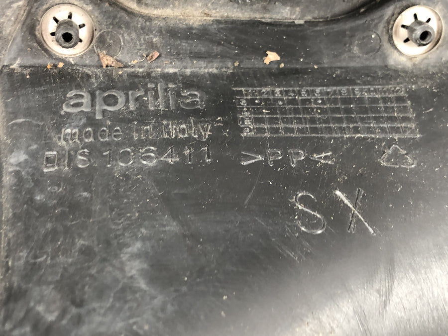 Aprilia RSV 1000 R [2004] - sidepanel kåbedel venstre