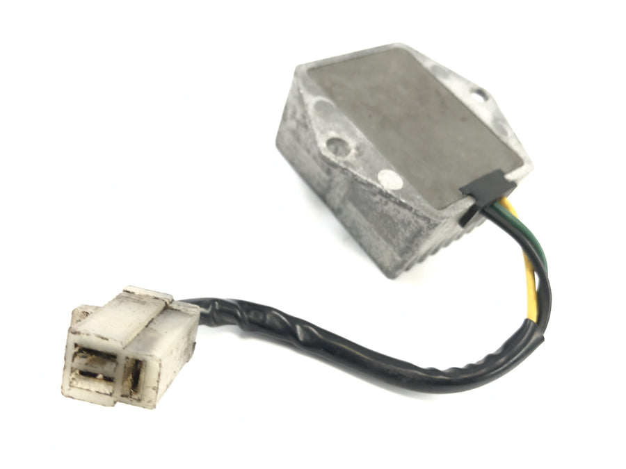 Honda GL 1000 Goldwing GL1 [1978] - Controller ensrettersspændingsregulator 12v