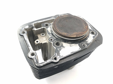 Suzuki Intruder VL 1500 AL [2000] - cylinder med stempel foran