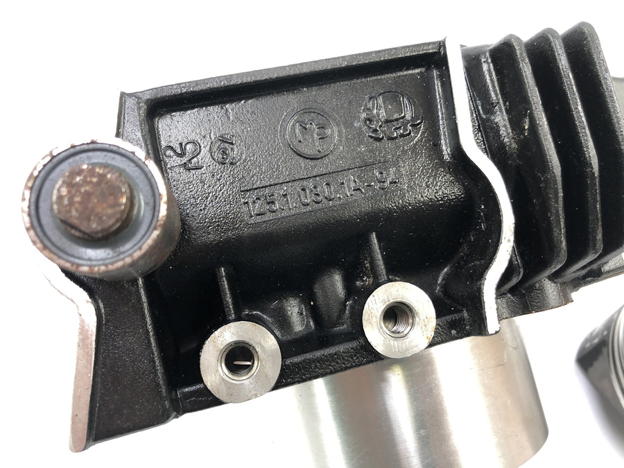 Ducati ST2 944 [1999] - Cylinder med stempel