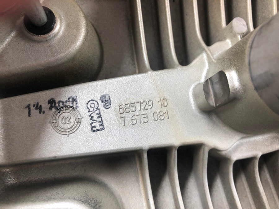 BMW R 1200 GS R12 K25 [2004] - ventildæksel venstre topstykke magnesium motordæksel