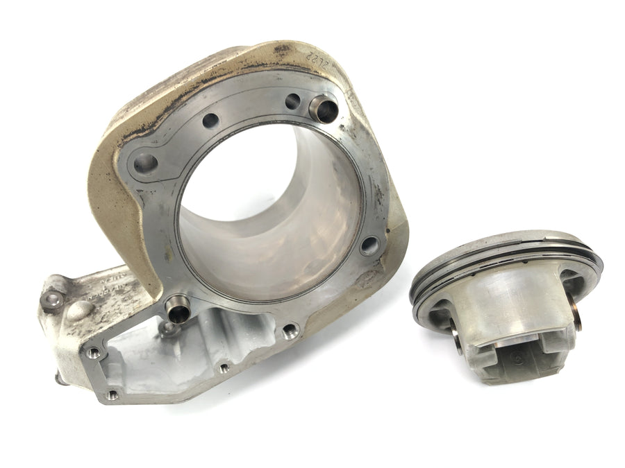 BMW R 1150 R R21 [2003] - Cylinder med stempler til venstre