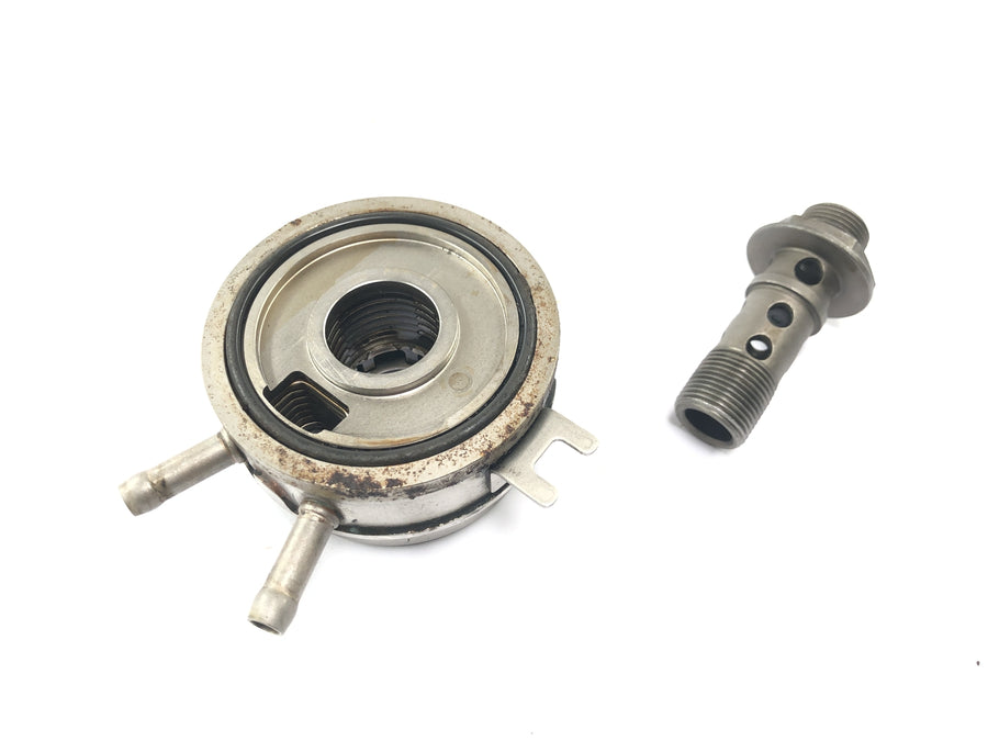 Honda ST 1100 SC26 Pan European [1990] - Oliekøler oliefilterhus oliefilteradapter