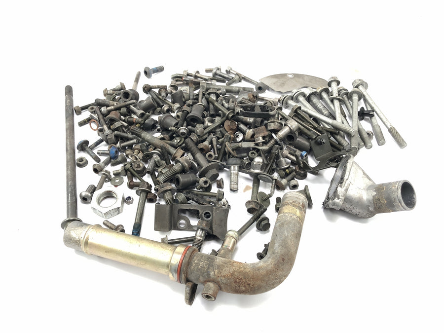 Yamaha YZF R1 RN09 [2003] - Skruer Restdele er bundt