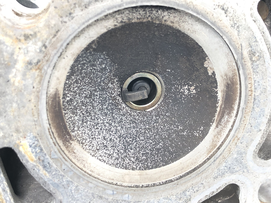 Suzuki RG 250 Gamma GJ21D [1987] - Cylinderhoveddæksel cylinderhoveddæksel