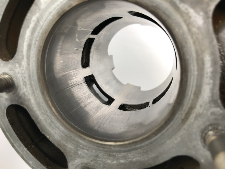 Yamaha DT 125 R DE03 [2000] - cylinder med stempel