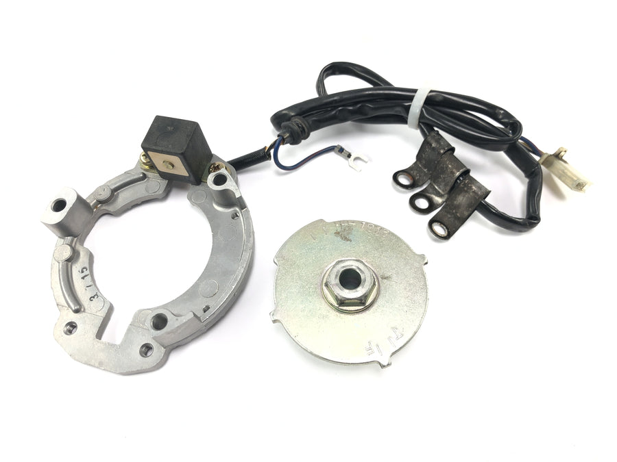 Kawasaki Zephyr 750 ZR750C [1994] - Pickup sensor tændingspulsgenerator tændingssensorplade