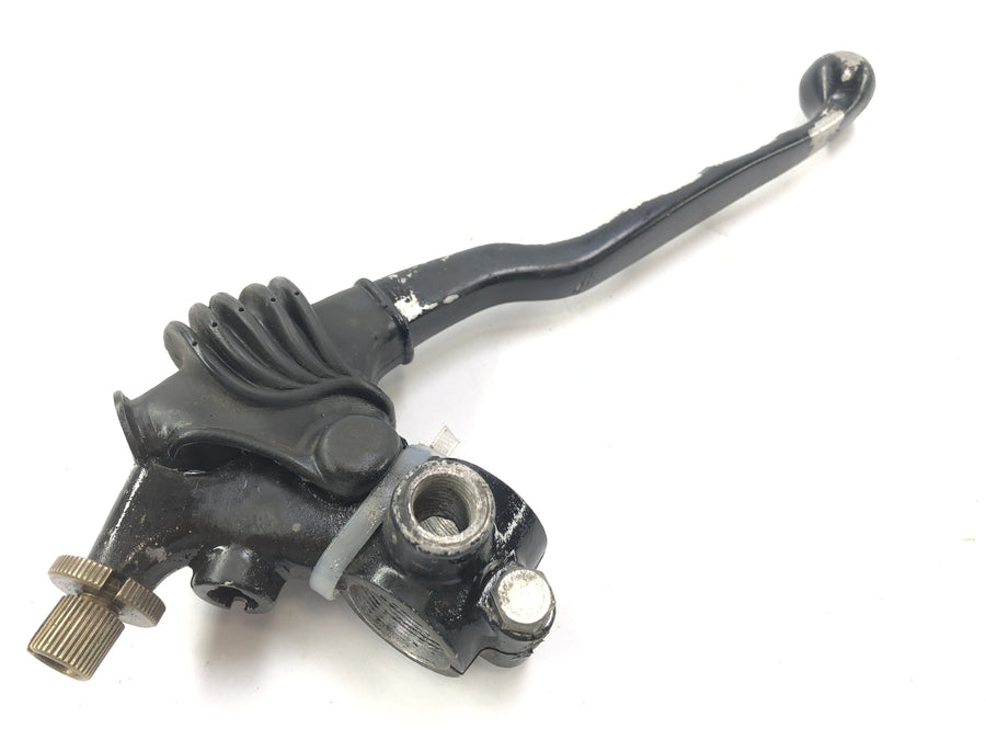 YAMAHA XT 500 1U6 [1981] - Styrets fittings til højre med bremsearmen