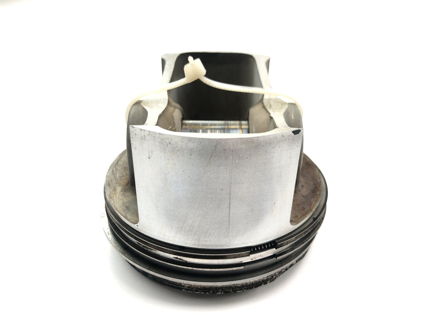 Moto Guzzi V10 Centauro [1998] - cylinder med stempel til venstre