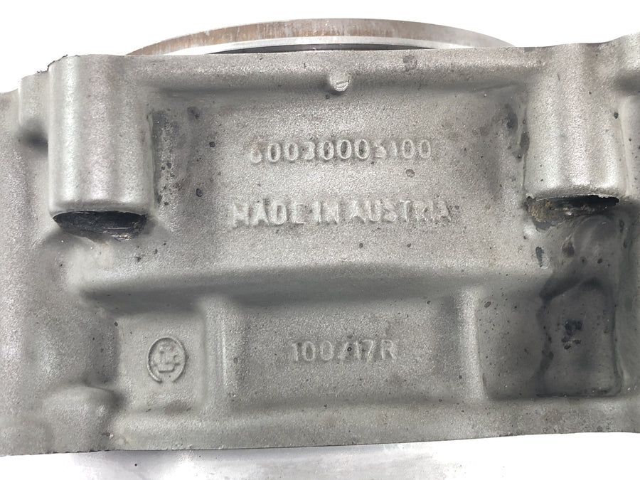 KTM 950 Adventure LC8 [2004] - cylinder med stempel foran