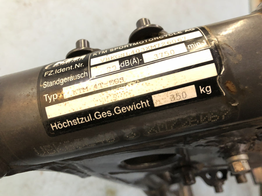 KTM 640 LC4 EGS [1999] - Ramme hovedramme med køretøjets registreringsdokument