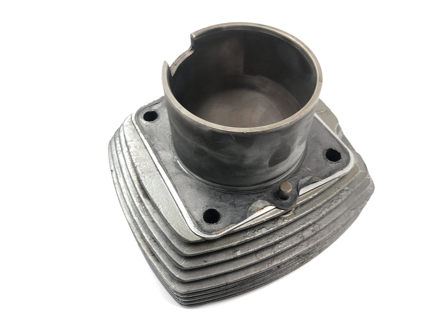 Moto Guzzi V10 Centauro [1998] - cylinder med stempel til venstre
