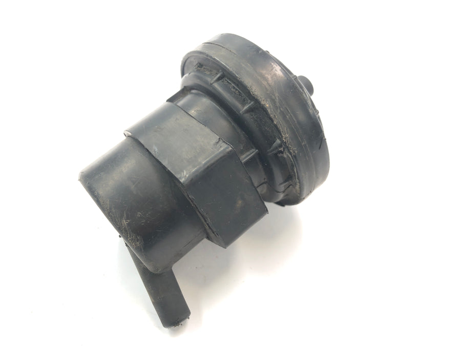 Honda XL 600 R PD03 [1986] - Hus ventilation ventilationsbeholder