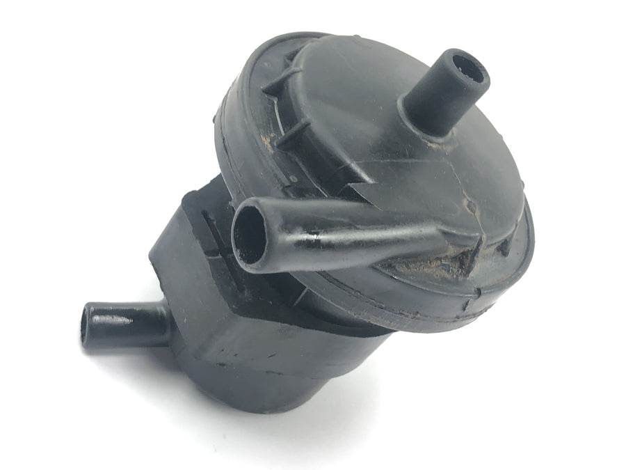 Honda NX 650 Dominator RD02 [1994] - Krumtaphusventilation