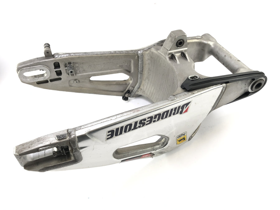 Aprilia RSV4 1000 [2010] - Swing baghjul svingmarked forbrug