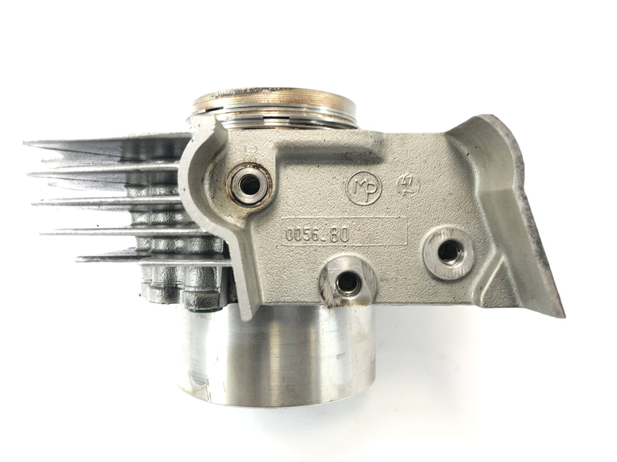 Ducati Monster M600 [1995] - Cylinder Kit Cylinder med stempler på den bageste cylinder