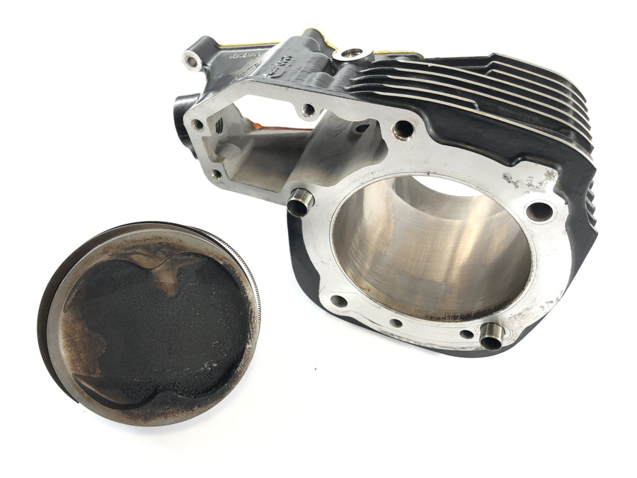 BMW R 1200 C 259C [1997] - Cylinder med stempel til højre