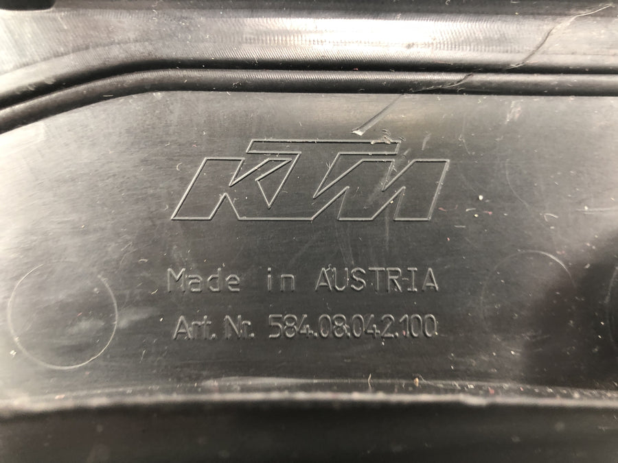 KTM 640 LC4 Prestige [2005] - Sidebeklædning højre sidedækselbeklædning