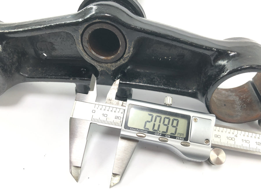 Yamaha XTZ 750 3LD [1989] - nedre gaffelklemme