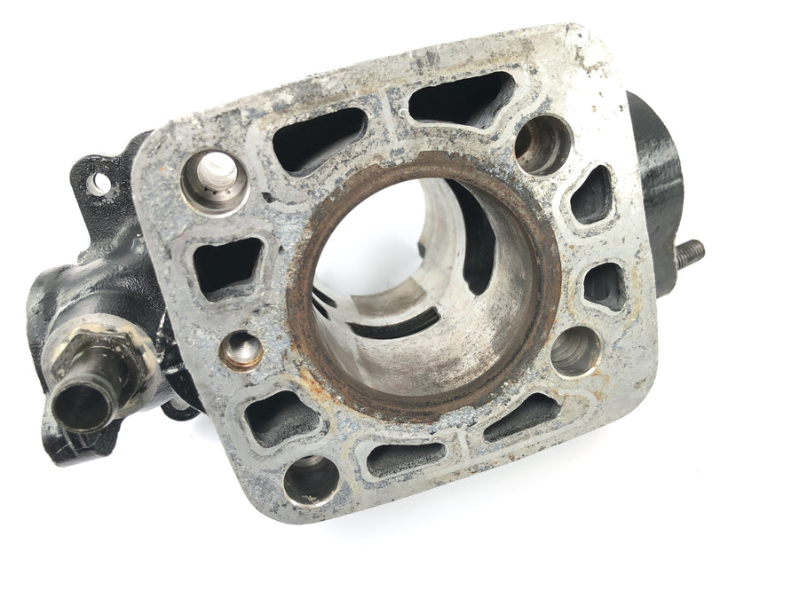 Suzuki RG 250 Gamma GJ21D [1987] - cylinder venstre cylinderforing