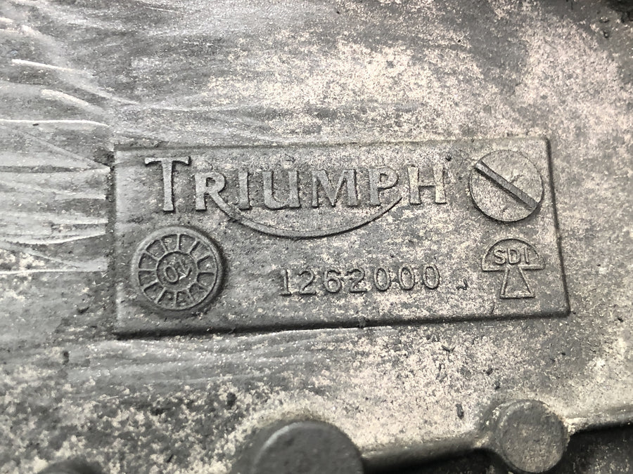 Triumph Bonneville T100 986MF [2012] - Tandhjulsdæksel motordæksel højre