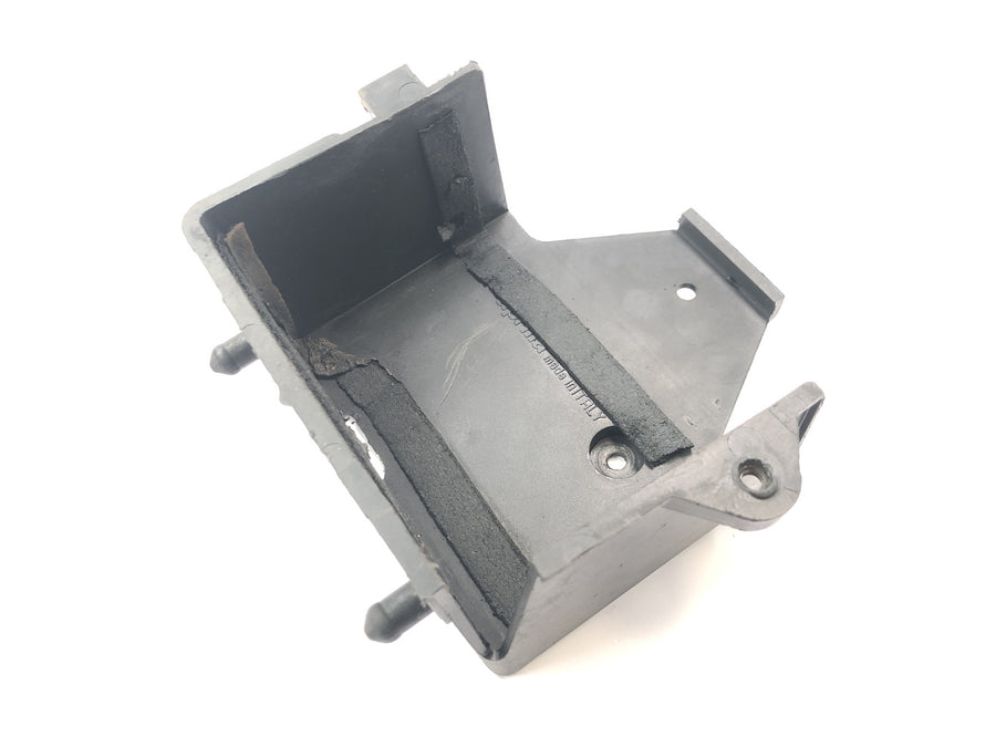Aprilia RS 125 Extrema [1994] - Batteriholder til batterirum