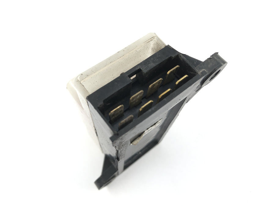 Suzuki GSX R 1100 GV73B [1990] - Fuse Box Safety Box
