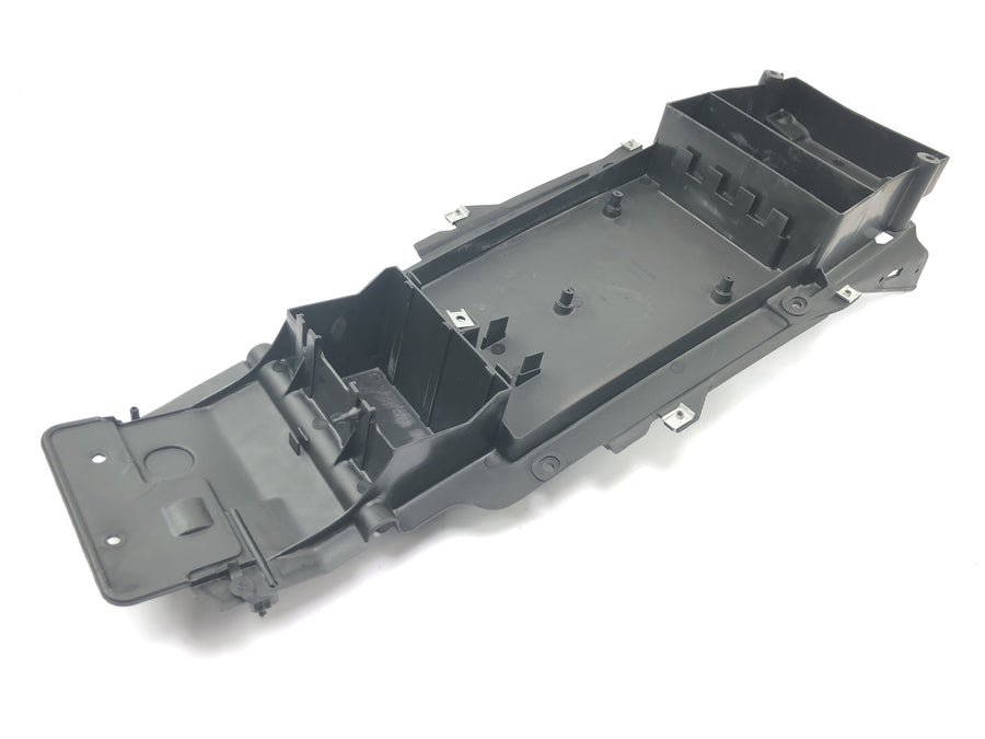 Aprilia Mille RSV 1000 ME [1999] - Bagerste underkonstruktion batteriboks underdel holder bagramme