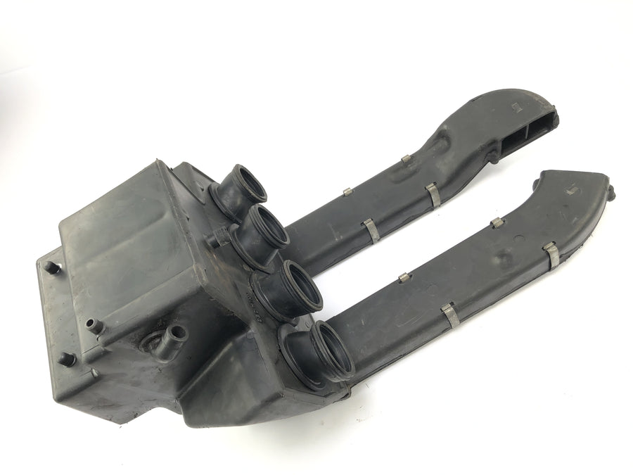 Kawasaki GPZ 1000 RX [1987] - Airbox Air Filter Box
