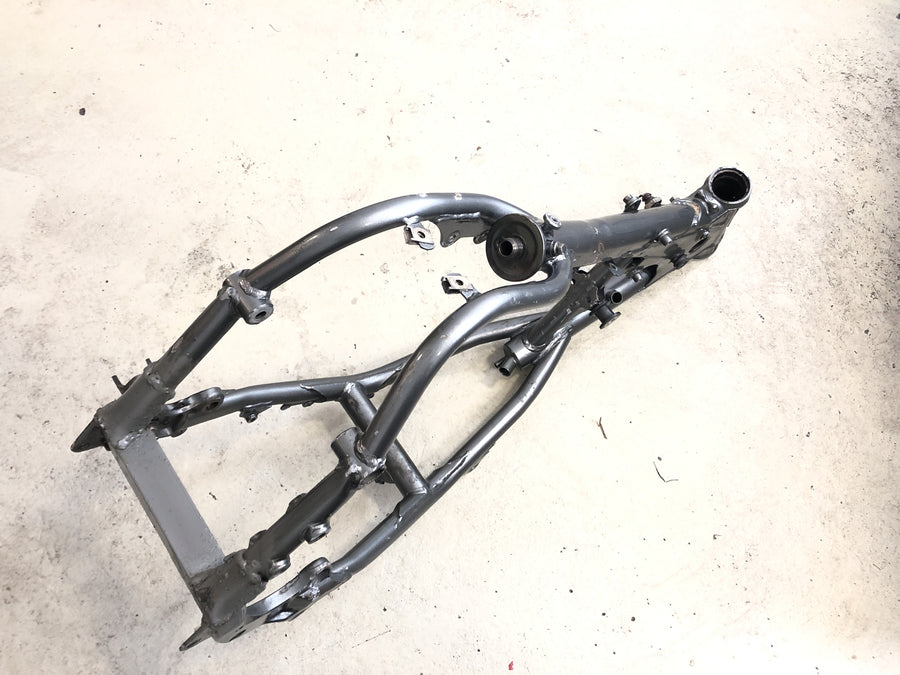 KTM LC4 Duke 620 E [1996] - Frame med papirer