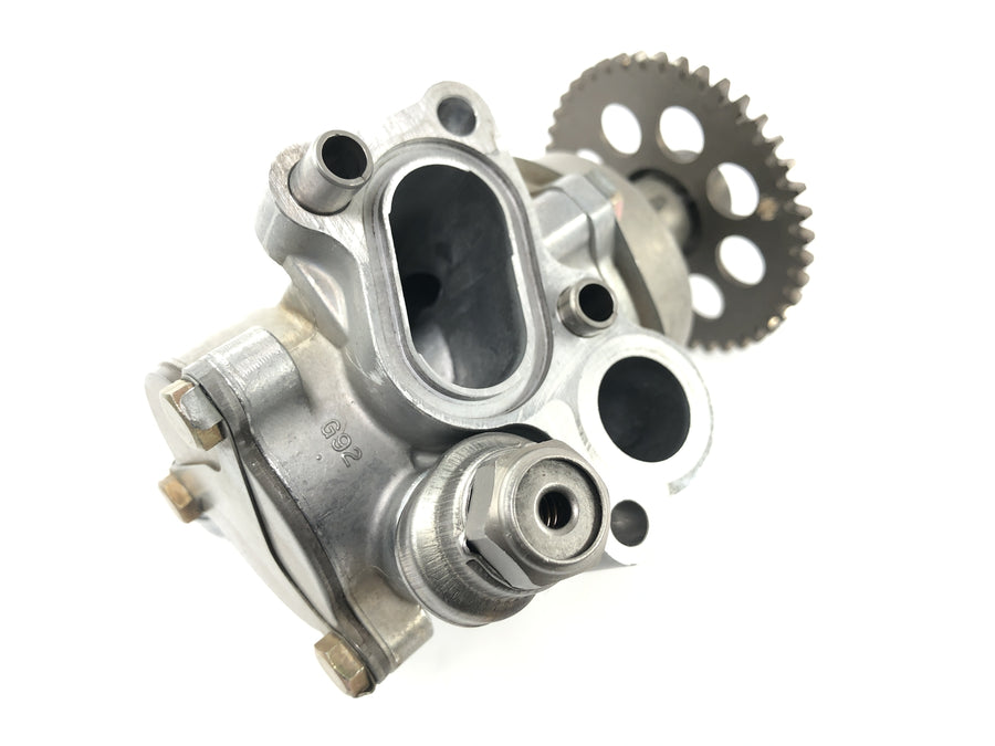 Suzuki GSX R 1100 GU74C [1987] - Oliepumpe gear gear