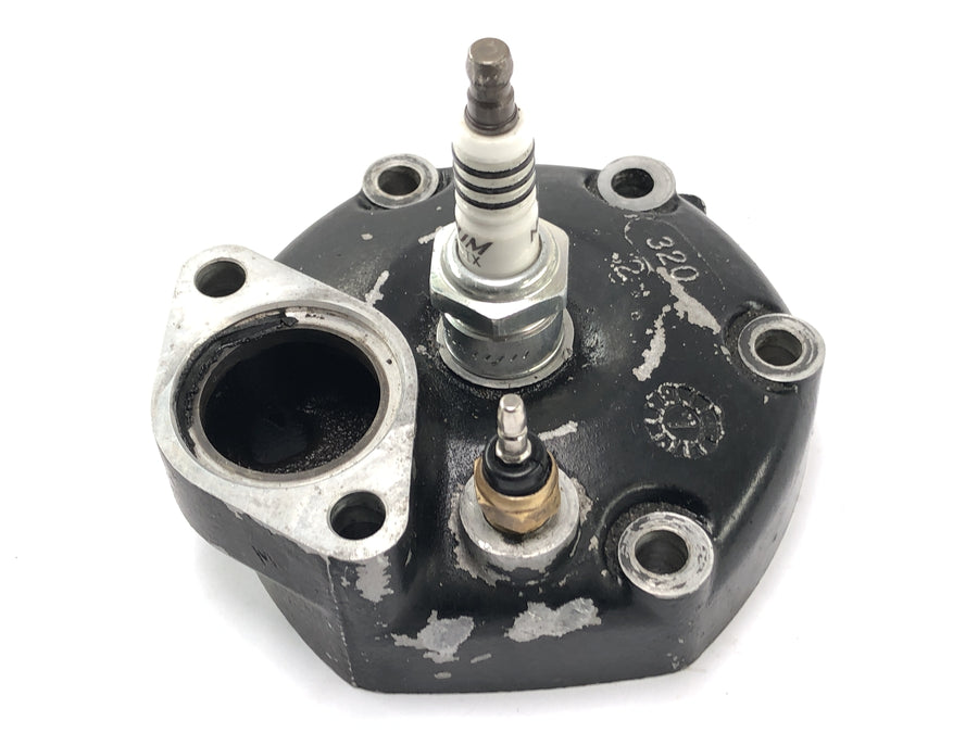 Honda NSR 125 JC22 [1998] - Cylinder Head tændrøroptagelse
