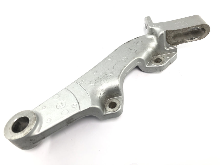 Yamaha XV 1600 Wild Star VP08 [2002] - Bagbremsecaliper montering bremsecaliper beslag