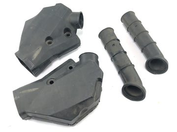 Triumph Daytona 900 T300D [1996] - Luftfilterboks airbox indsugningstragt luftguide