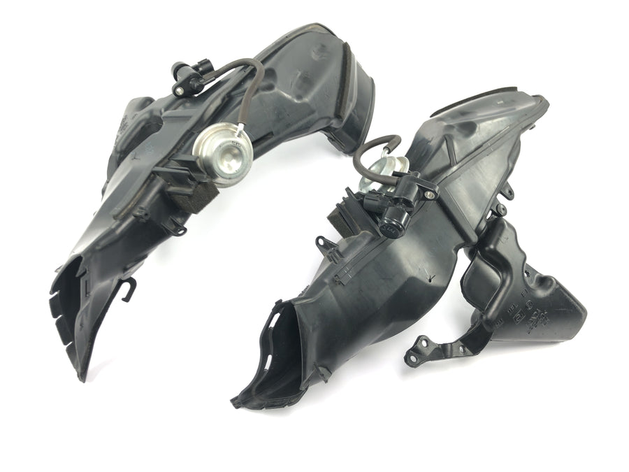 Honda CBR 1000 RR SC59 [2008] - Luftkanal Ram-Air indsugningskanal indsugningsluftkanalpar