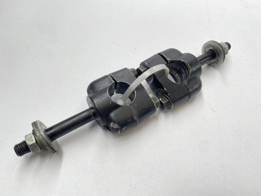 Yamaha XT 600 Z Ténéré 1VJ [1986] - Styret Holder Riser Grip Bracket Clamping Holder Set -par