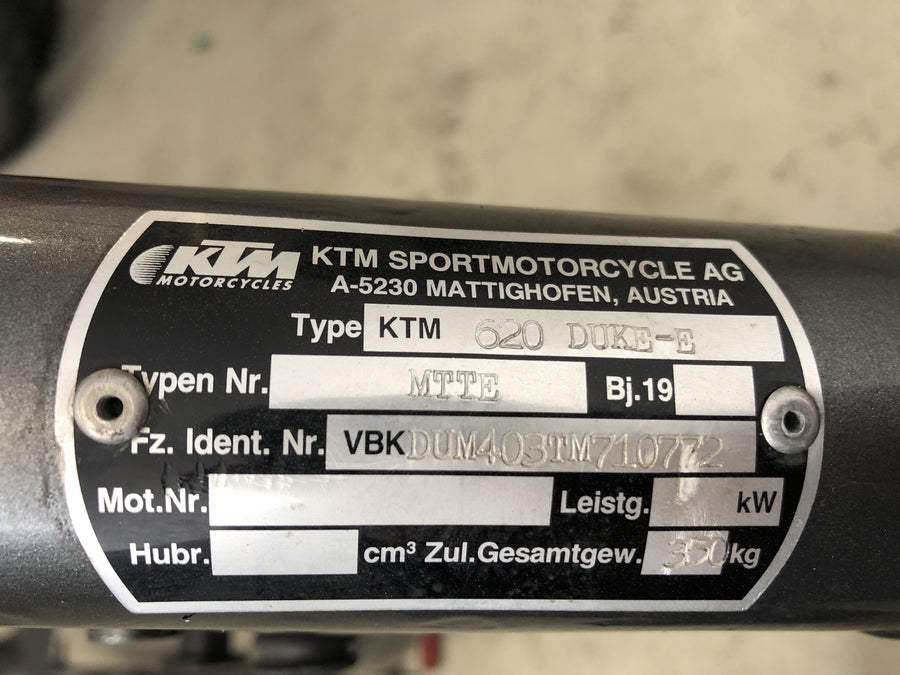KTM LC4 Duke 620 E [1996] - Frame med papirer
